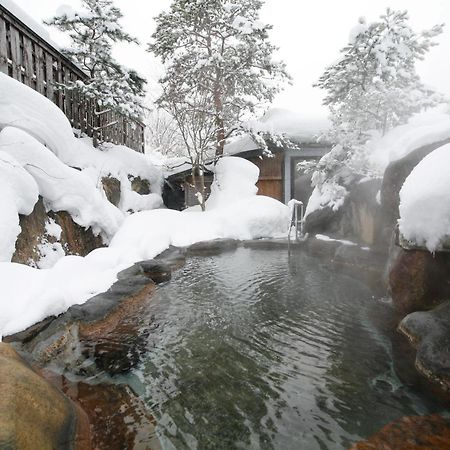 Ryokan Kutsuroginoya Yuu Takayama  Extérieur photo