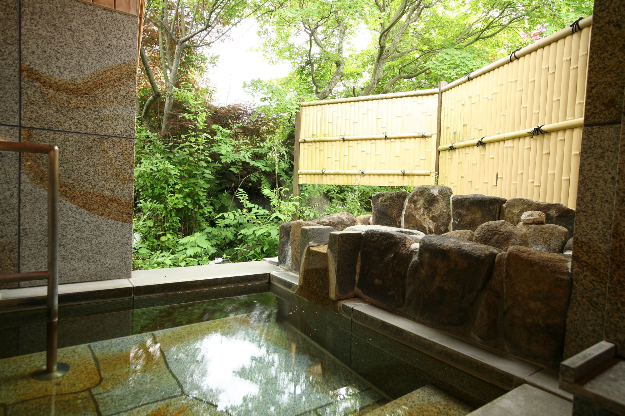 Ryokan Kutsuroginoya Yuu Takayama  Extérieur photo