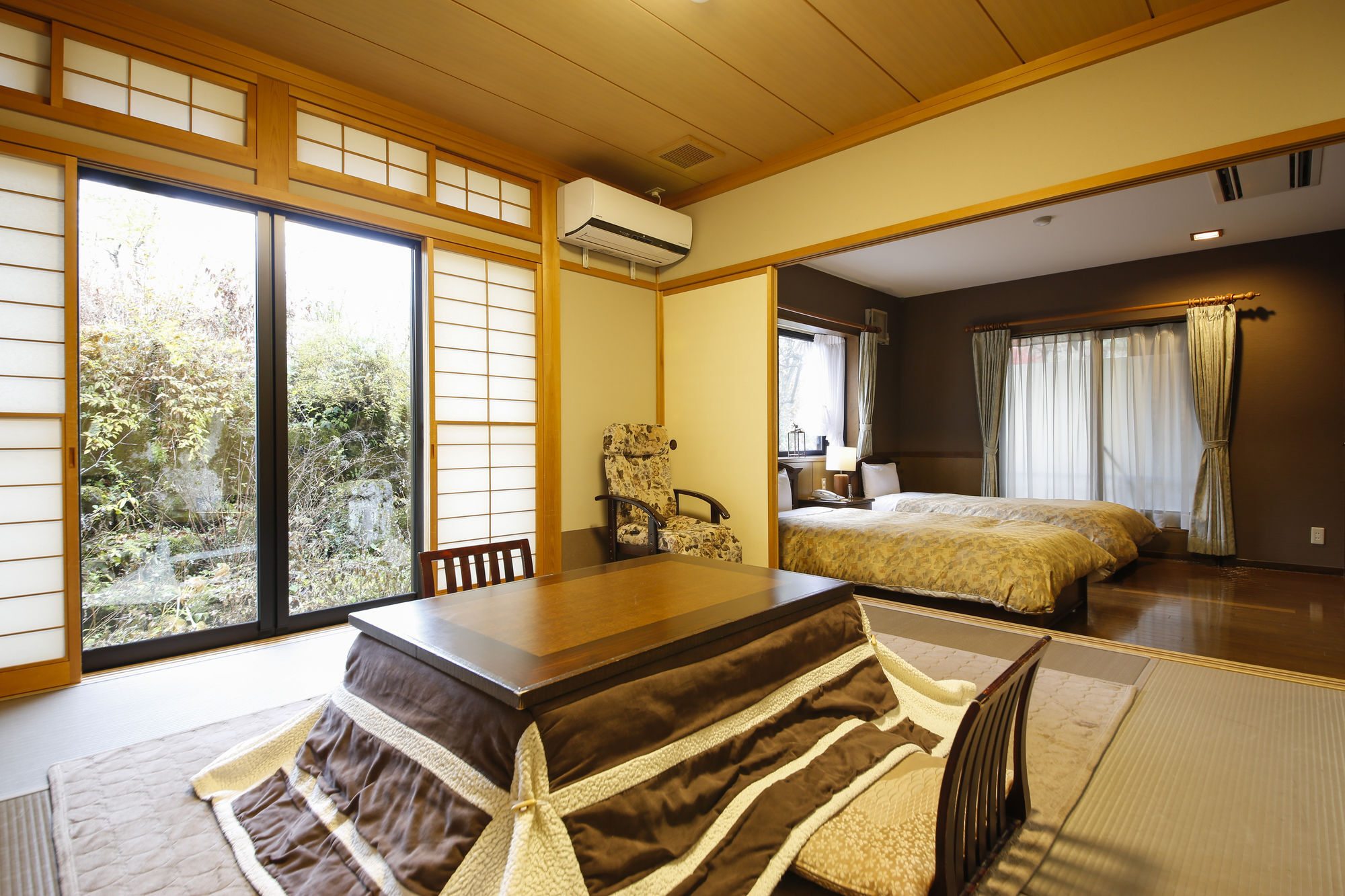 Ryokan Kutsuroginoya Yuu Takayama  Extérieur photo